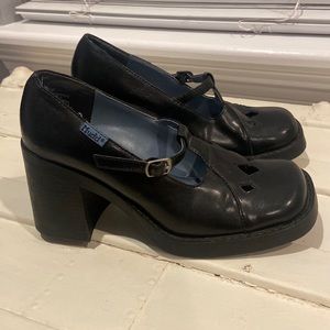 Vintage Y2K Mudd Platform Block Heel Mary Janes